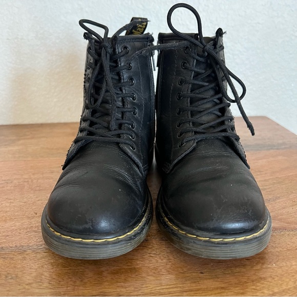 Dr. Martens 1460 J Black Leather Boots Size 2 - Picture 3 of 15